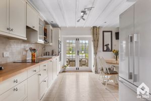 Photo 16- click for photo gallery